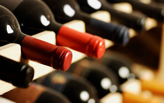 Comment choisir une bonne bouteille de vin en ligne ?