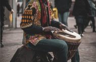 La fabrication du djembé : découverte de l’art ancestral derrière sa création