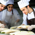 découvrez comment les écoles hôtelières portugaises intègrent la morue dans leur enseignement culinaire, en valorisant ce produit emblématique à travers des recettes traditionnelles et innovantes.